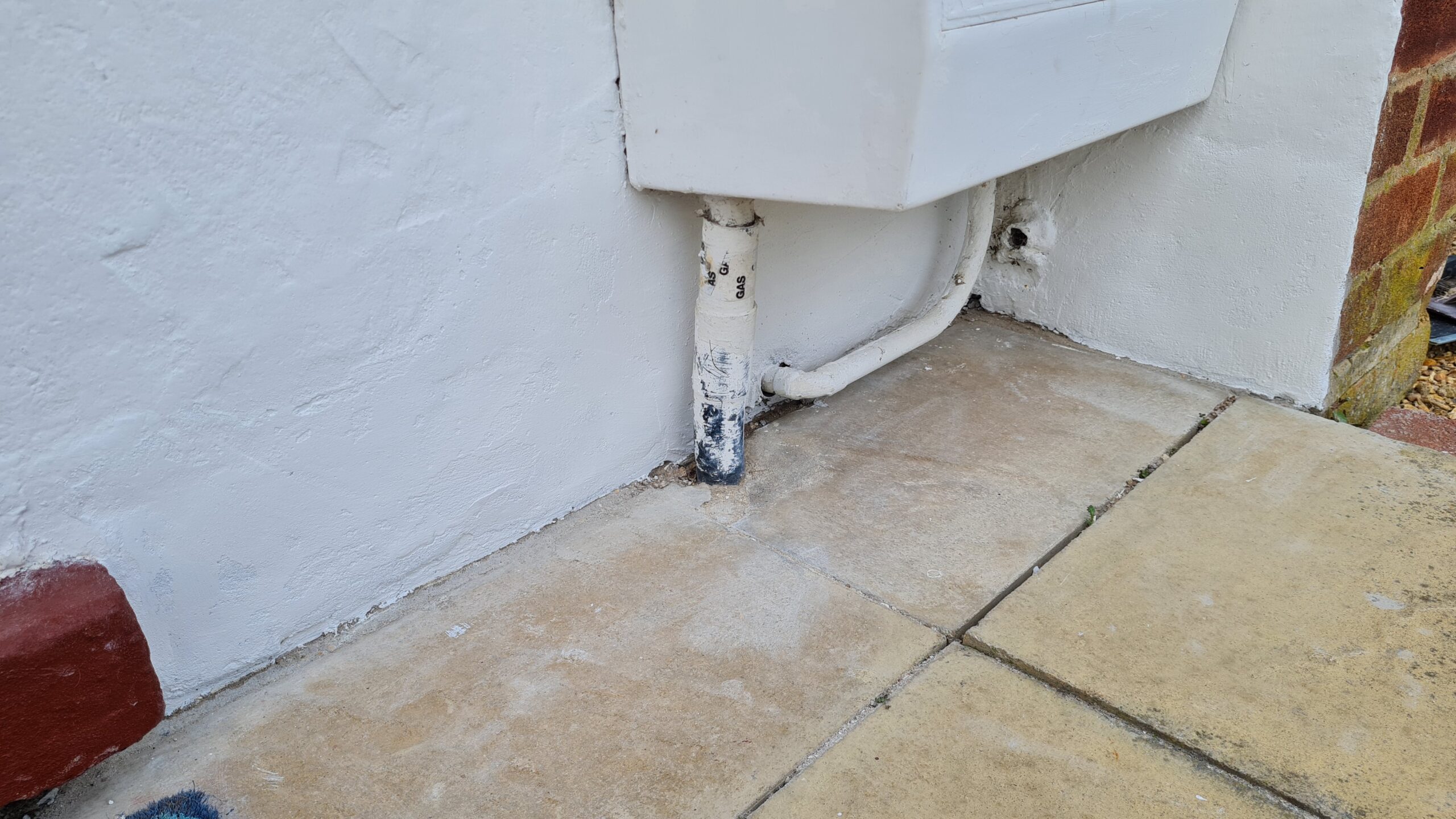 External wall render repairs